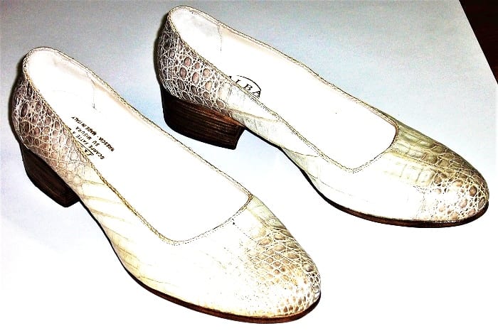 Ballerina in alligatore, Donna